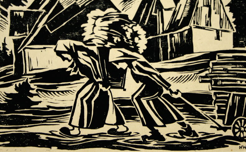 Schwarzweißer Linolschnitt mit zwei dynamischen Fraufiguren im Vordergrund, eine trägt eine Kiepe mit Holz, die andere zieht einen Handwagen, ebenfalls mit Holz beladen, im Hintergrund zwei ärmliche Erzgebirgshäuser mit Holzschindeldach
